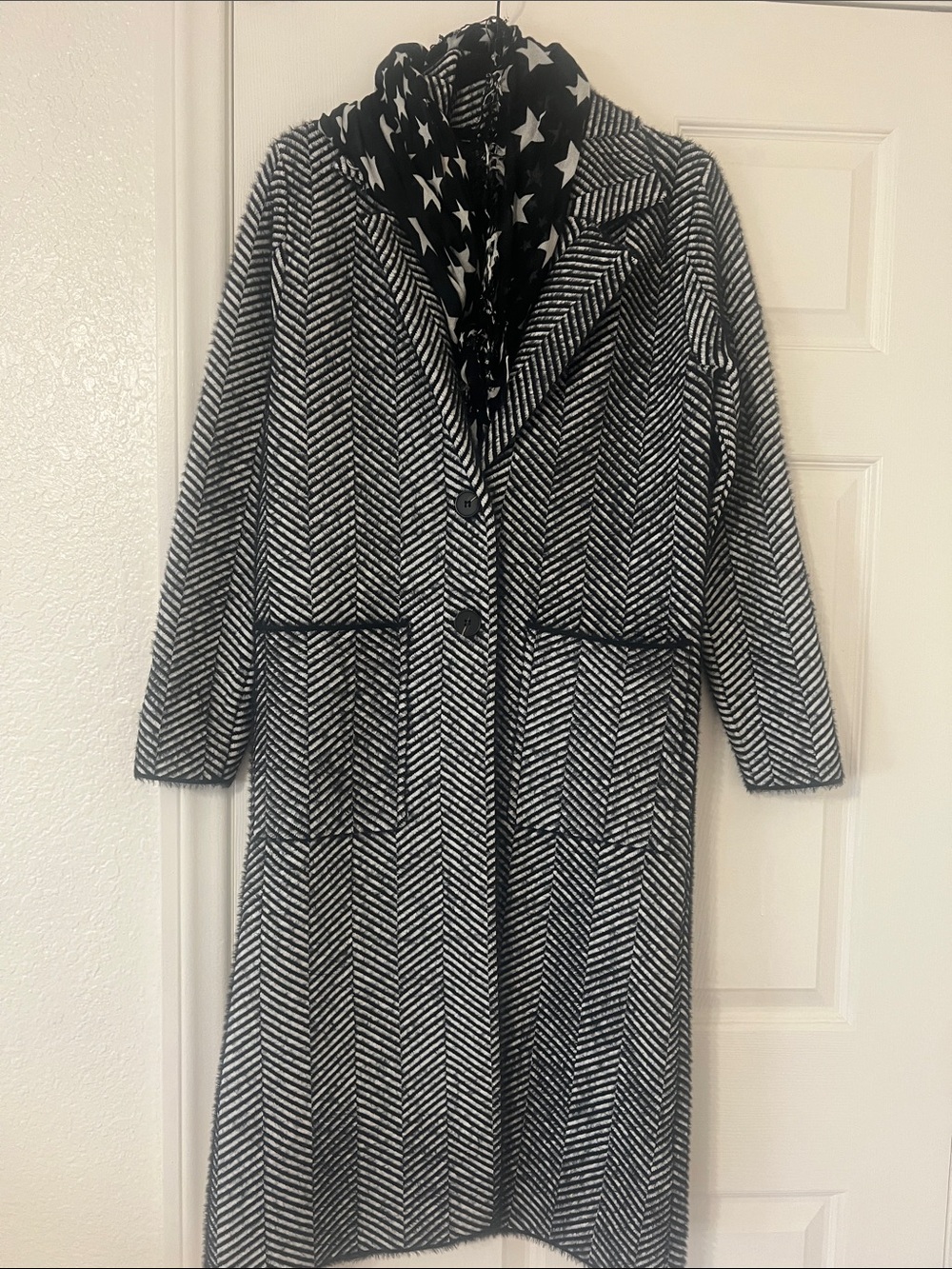 Black & White Herringbone Long Women's Coat with black knit star scarf